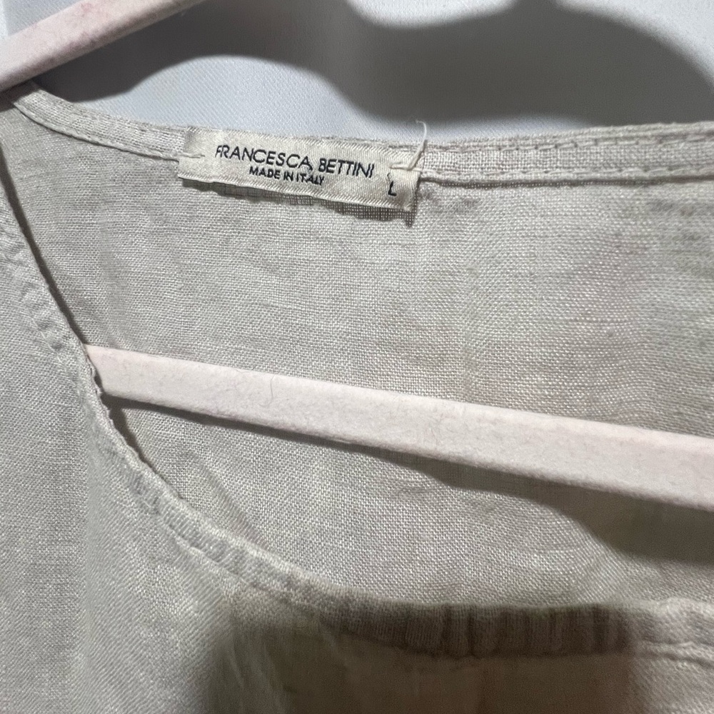 Francesca’s Bettini 100% Linen Beige Top | Relaxed Fit Patch Pocket Blouse - Picture 3 of 5